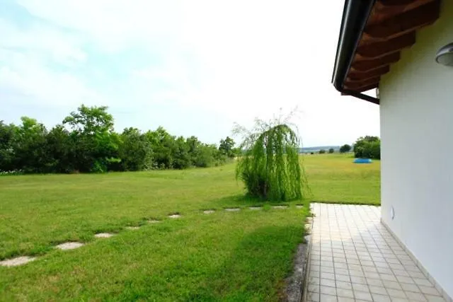 B&B Campovolo Monzambano 0*,  Italy
