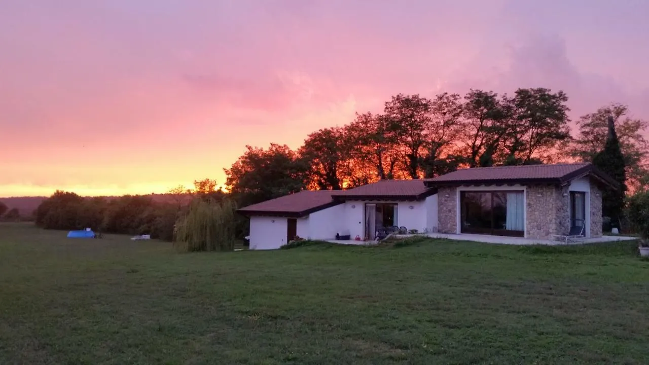 ベッド・アンド・ブレックファスト B&B Campovolo モンツァンバーノ