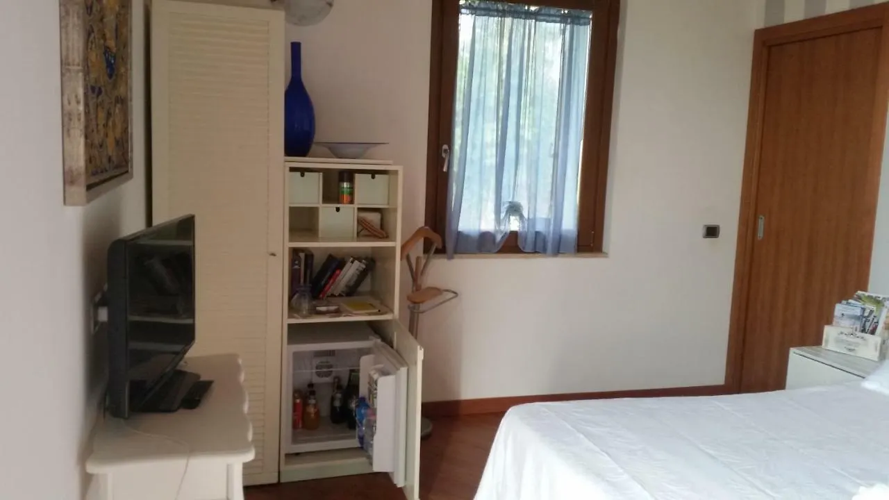 B&B Campovolo モンツァンバーノ イタリア